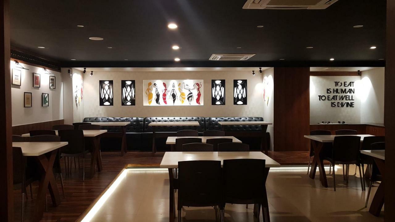 โฮเทล ทรานควิล มานิพาล Hotel มานิปาลา ภายนอก รูปภาพ